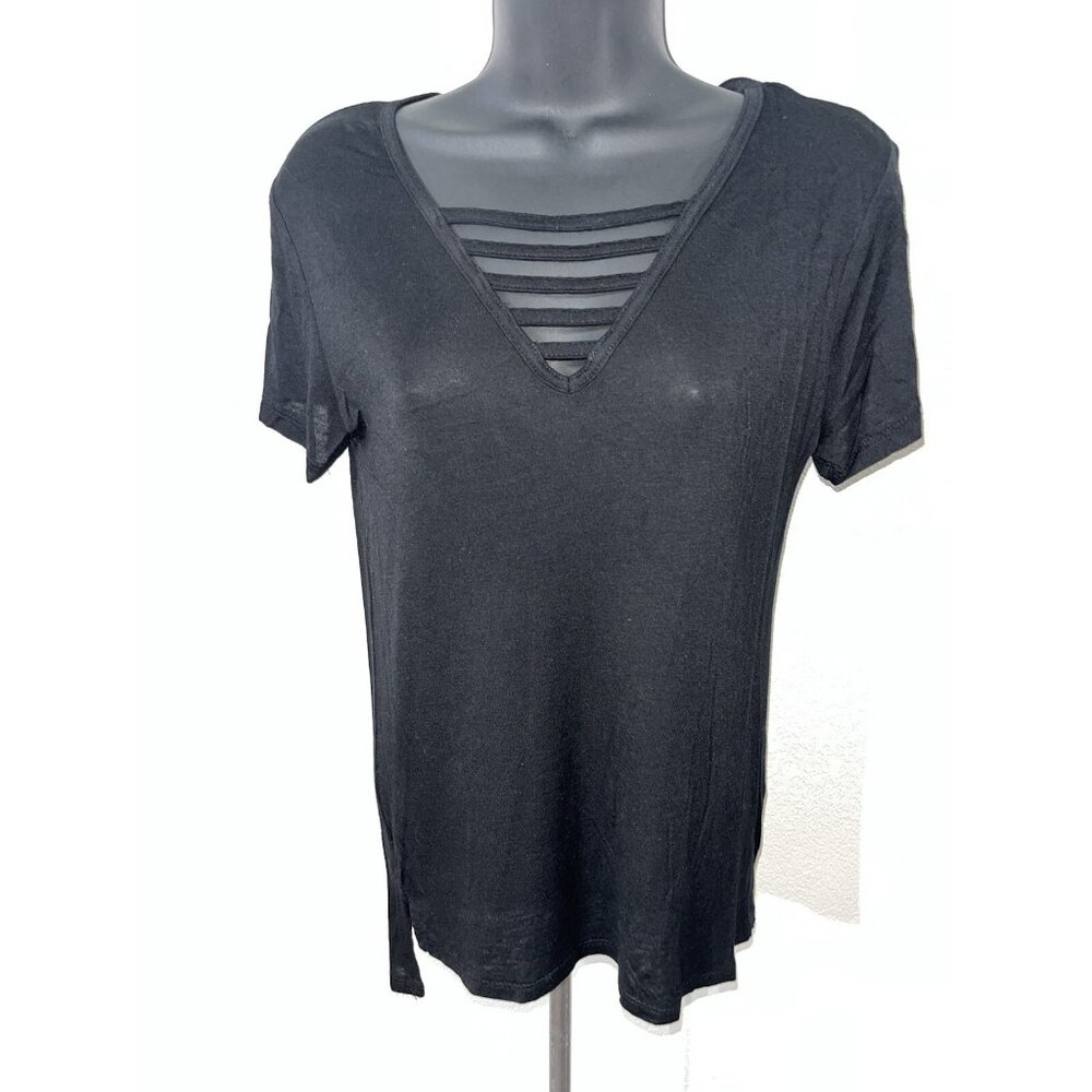 Glitz Black V Neck Top Women Large L Short Cap Sleeve ￼￼￼ ￼neck Accents